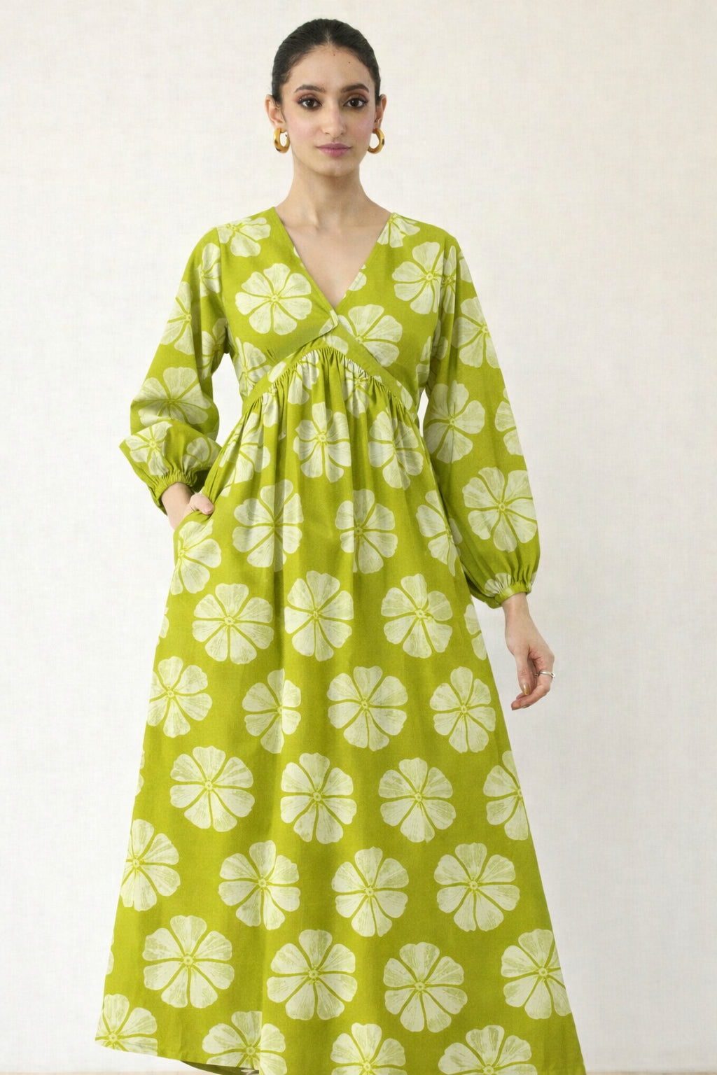 Elegant Green Floral Ethnic Midi Dress