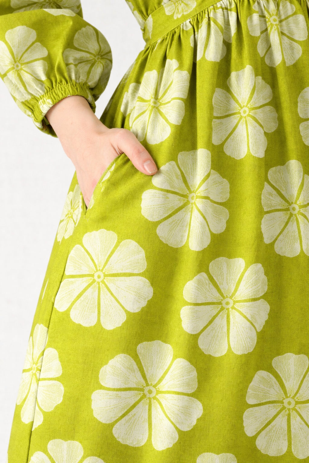 Elegant Green Floral Ethnic Midi Dress